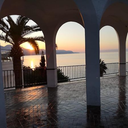 Villa Peperent Casa Pino Nerja Esterno foto